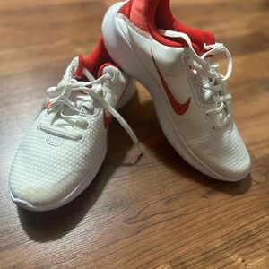 NEW White and Red Nike shoes, size 7